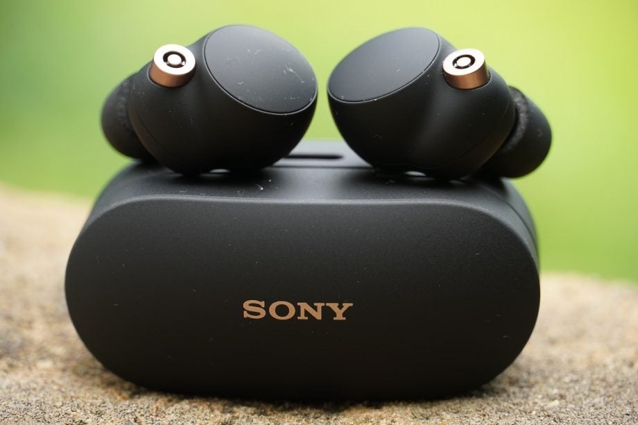 Sony chính thức ra mắt mẫu tai nghe chống ồn WF-1000XM4 mới