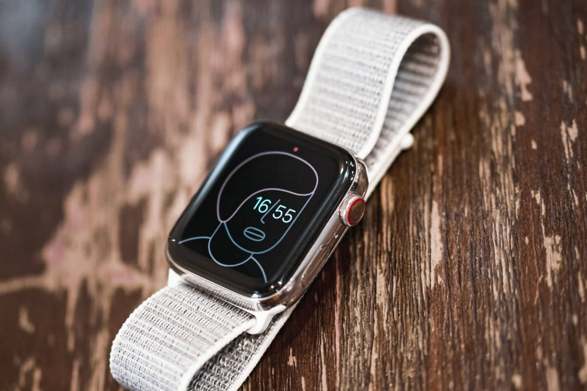 Apple Watch được phát triển các cảm biến quang học